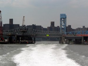 Waterways Boat Cruise NYC (around Manhattan island) 98.JPG